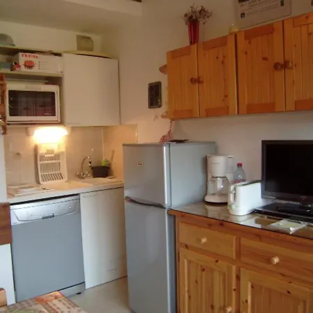 Studio-mezzanine Avec Rangements Pres Des Pistes, Balcon, Parking Et Equipements Complets A - Fr-1-733-113 Διαμέρισμα